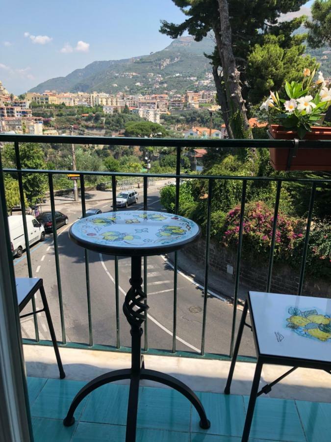 Vesuvio View Acomodação com café da manhã Vico Equense Exterior foto